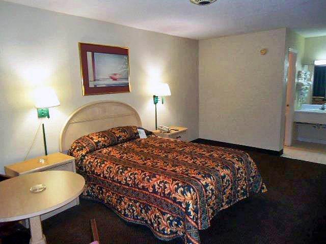 Red Roof Inn St George, Sc St. George Room photo